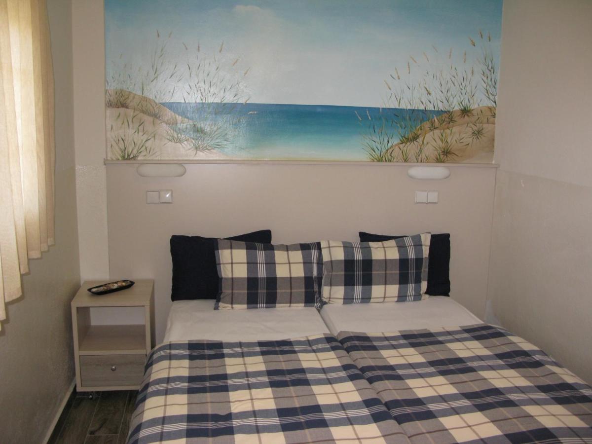 Seaview Aparthotel Nea Poteidaia Exterior photo